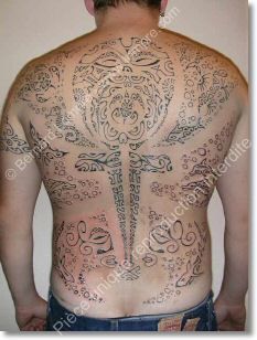 dos-tattoo-polynesien.jpg