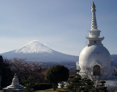 3-Stupa-bouddha-japon