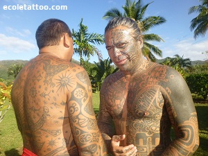 Grand maitre polynesien de tatouage, Tihoti, ami de bernard lompre et http://www.ecoletattoo.com