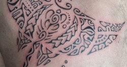 Tatouage a main levée de Bernard Lompre. Suisse, collection 2017